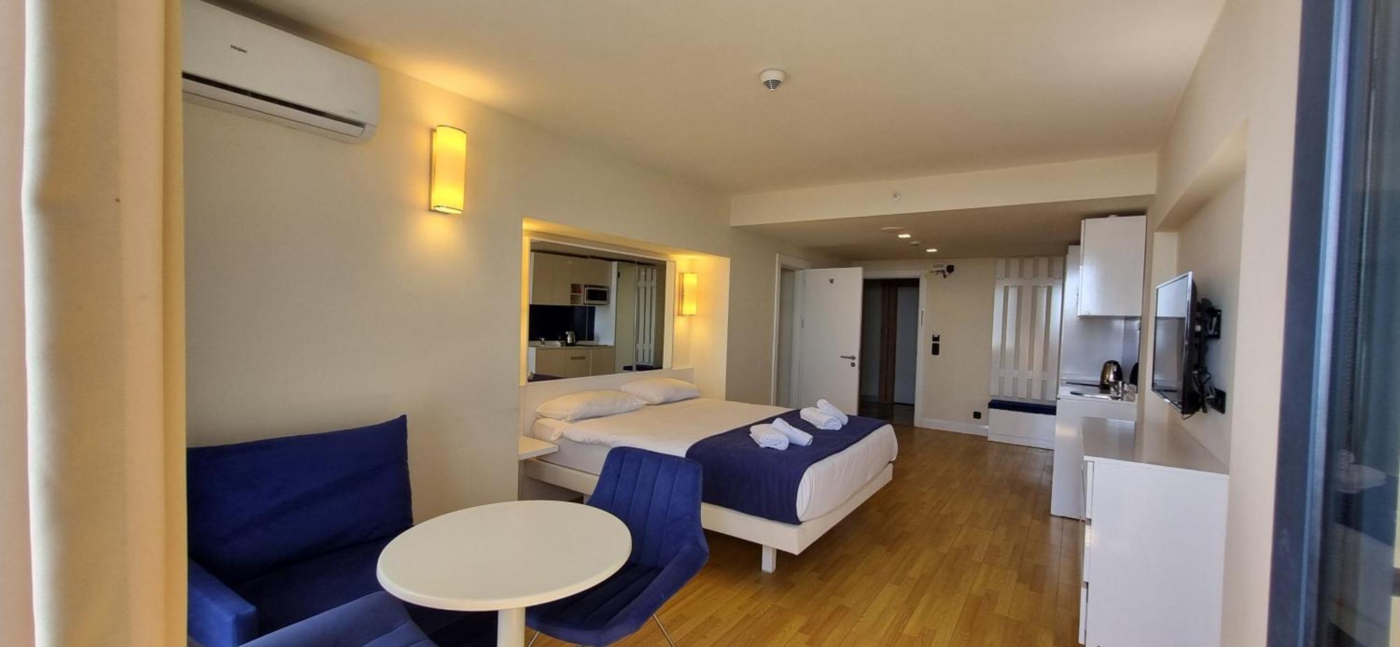 Sea View Apartments In Orbi City Батуми Экстерьер фото